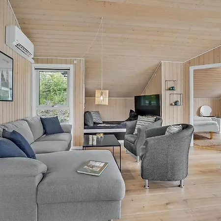 Дом отдыха Cozy In With Kitchen *